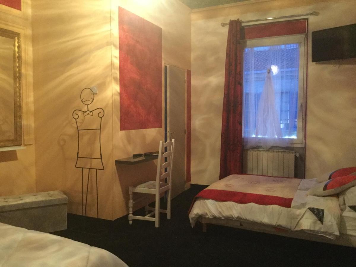 Hotel Le Kamelia 萨莱 外观 照片