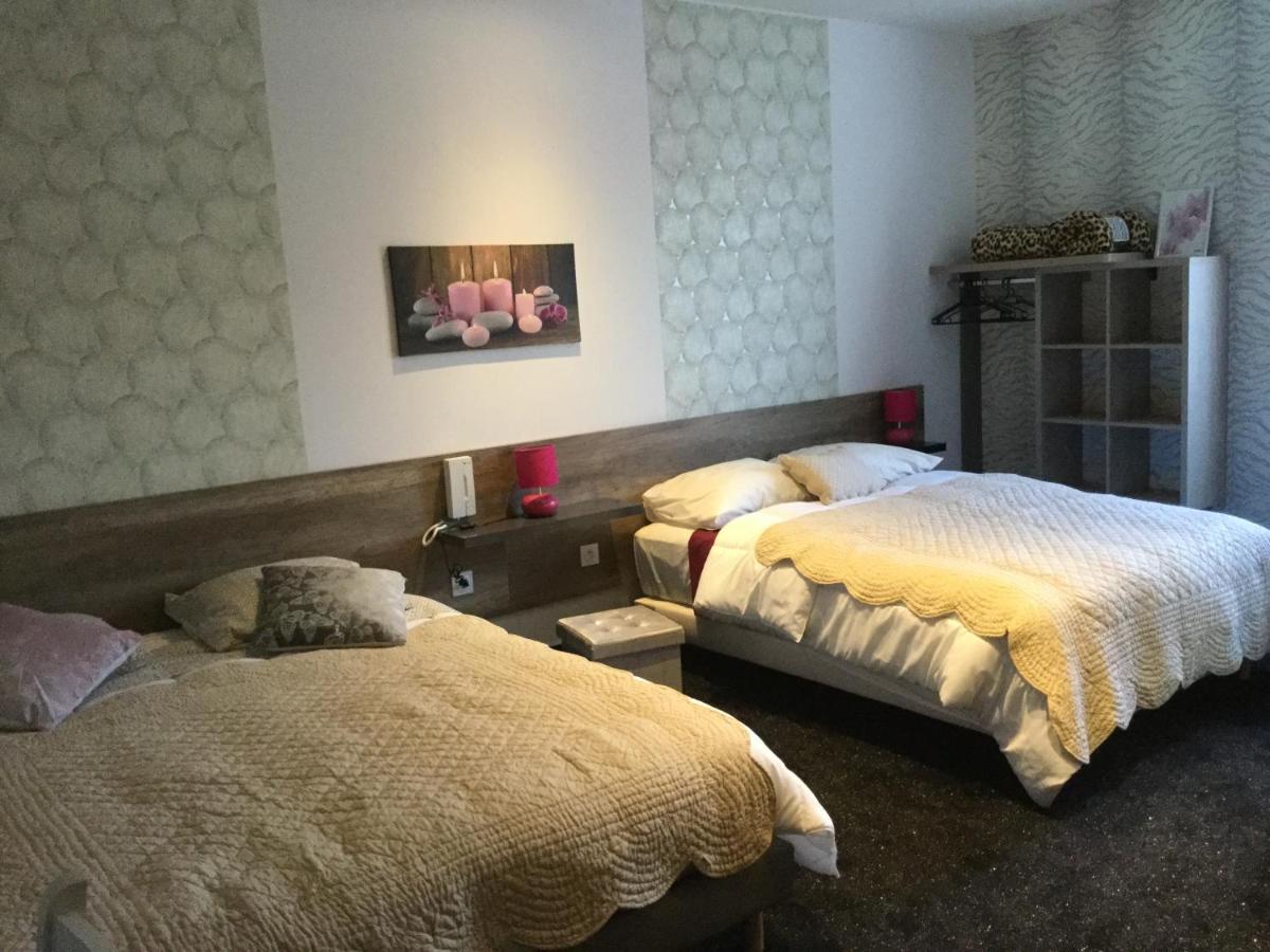 Hotel Le Kamelia 萨莱 外观 照片