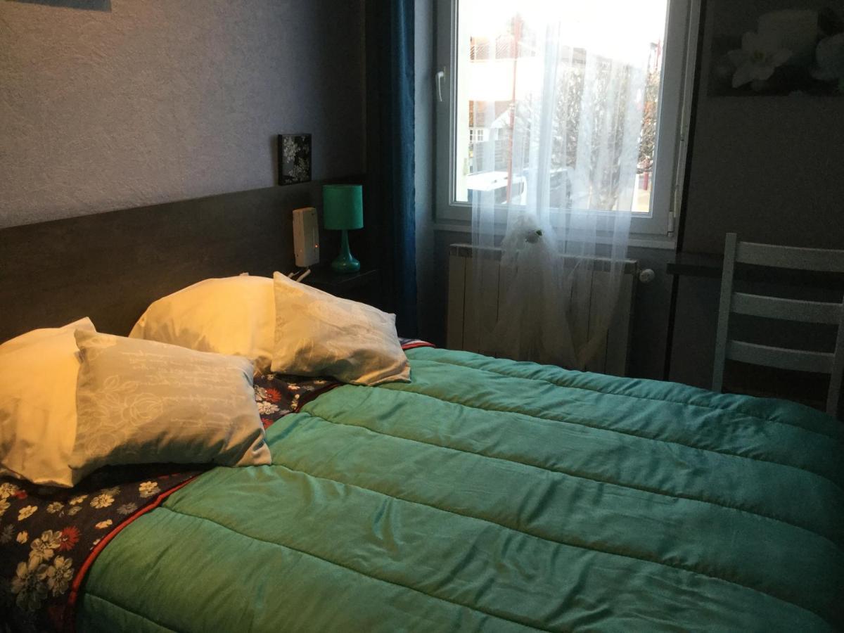 Hotel Le Kamelia 萨莱 外观 照片