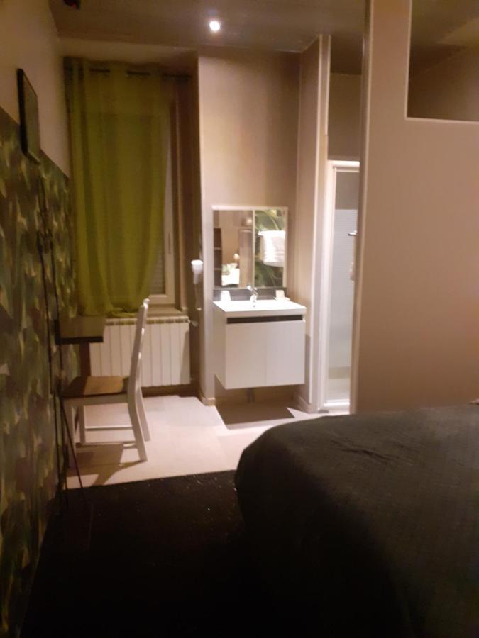 Hotel Le Kamelia 萨莱 外观 照片