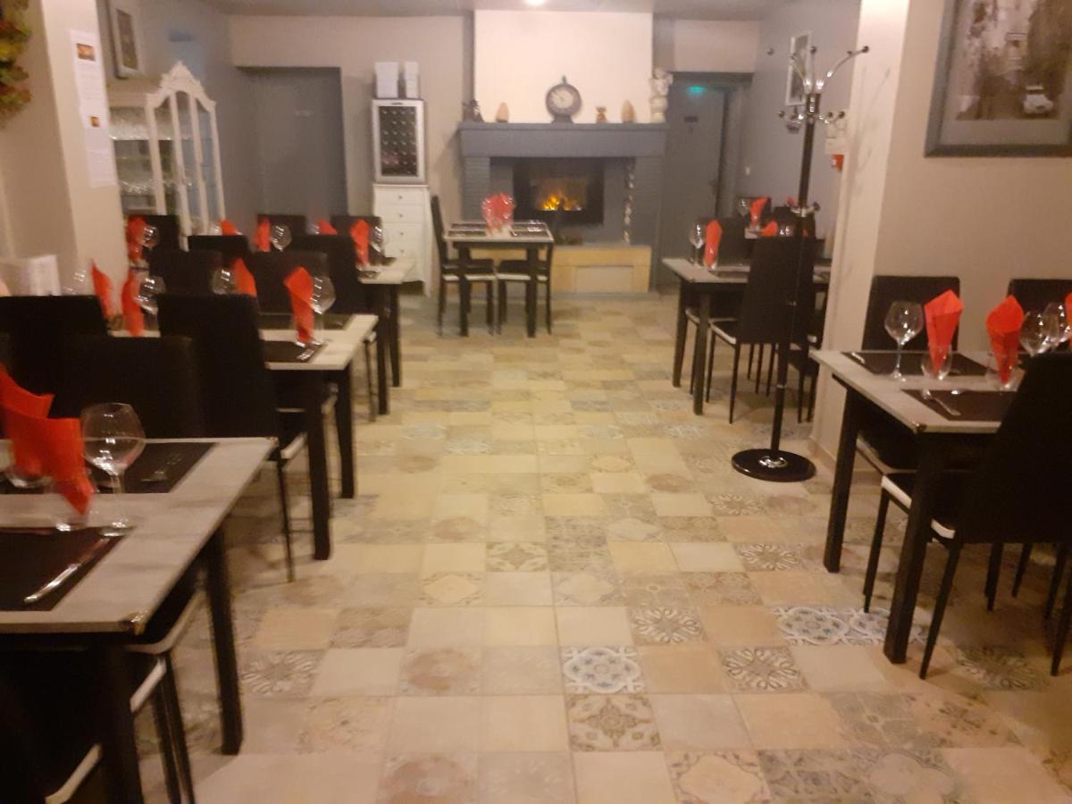Hotel Le Kamelia 萨莱 外观 照片